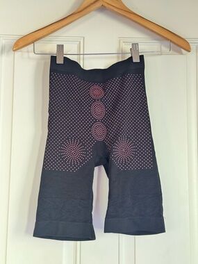Black High-Waist Shaping Shorts with Pink Dot Accents